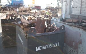 Без налогов для бюджета экспорт металлолома не поможет восстановлению металлургии, - эксперт