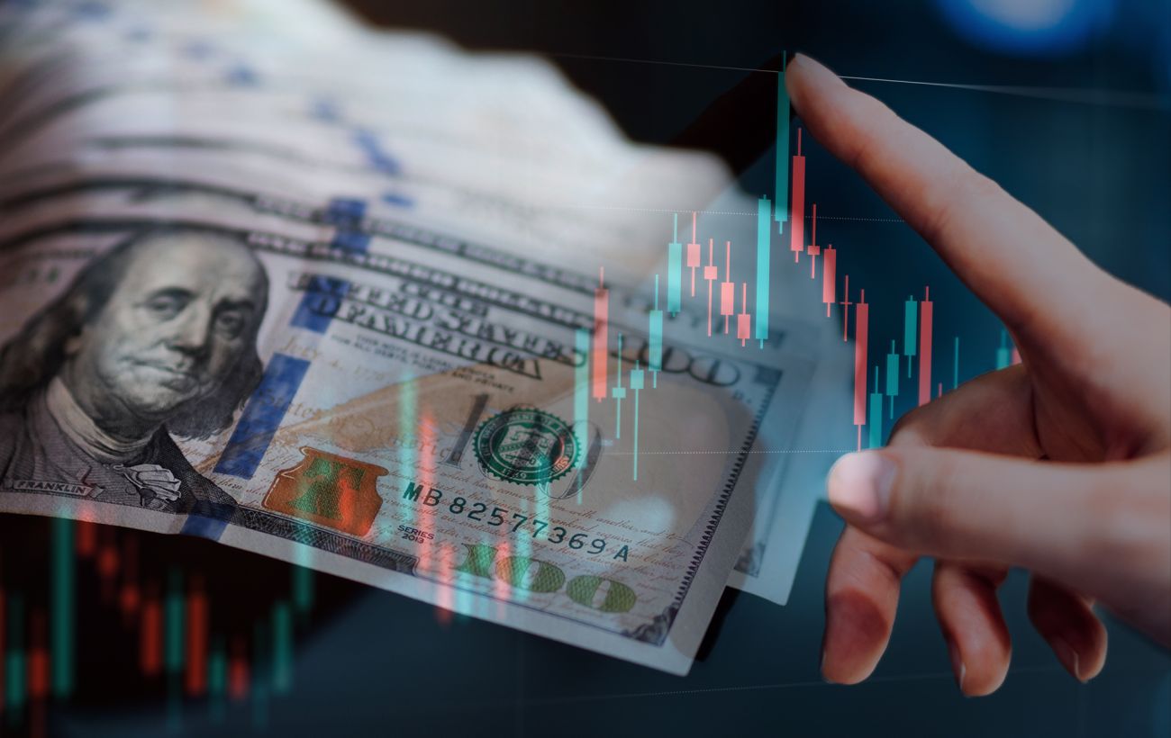 Почему растет курс доллара и к чему готовиться украинцам: эксперт оценил ситуацию на рынке
