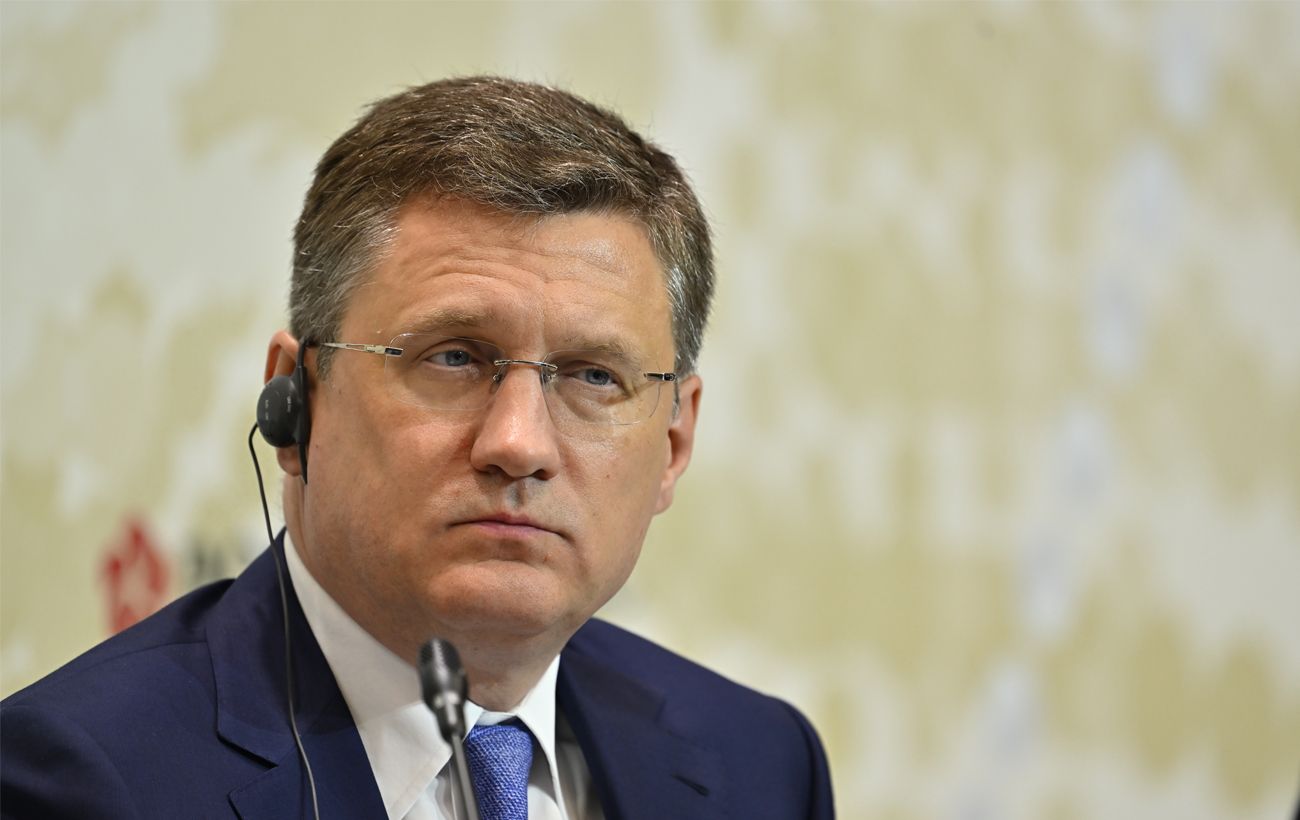 В Москве пожаловались на "удары Украины" по двум НПЗ: у Зеленского отреагировали