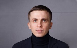 Ткача задержали в Австрии по подозрению в шпионаже, оператора УП до сих пор удерживают