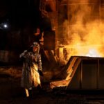 Экономика Украины сократилась на 2,4% из-за остановки металлургических комбинатов.